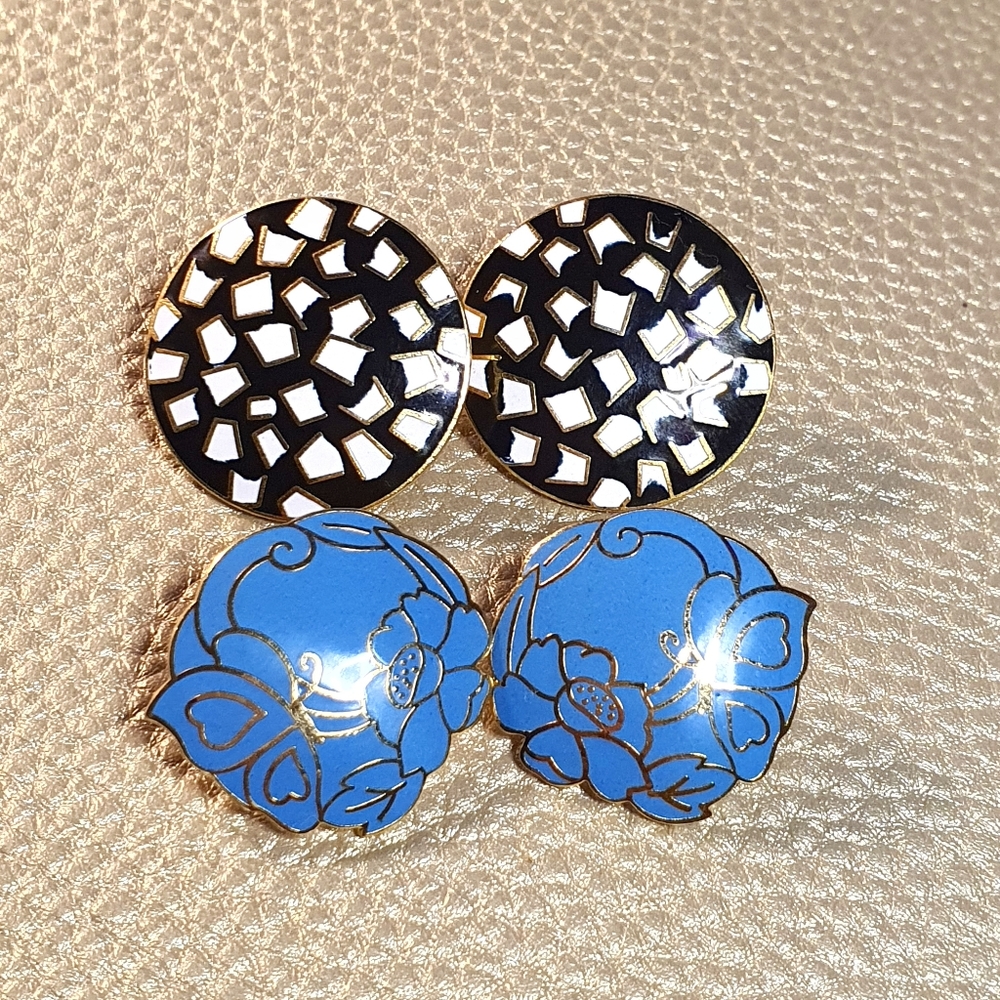 Bundle of 2 Goldtone Enamel Metal Earings